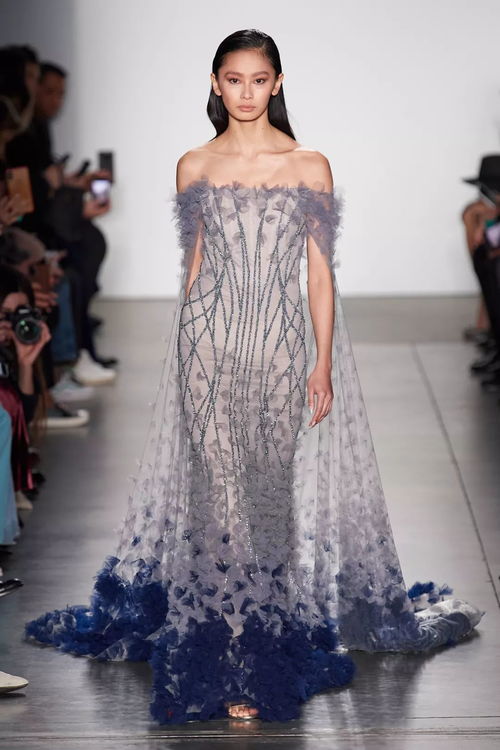 2020年美麗花衣服 服飾時(shí)尚的綻放